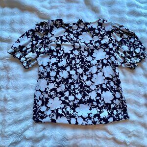 W5 Navy and White Floral Short Sleeve Blouse